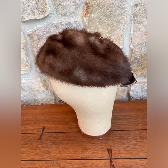 Incredible Vintage 1950s 1960s Mink Fur Hat by Amrose NY with Foot and Ribbon - Picture 10 of 15